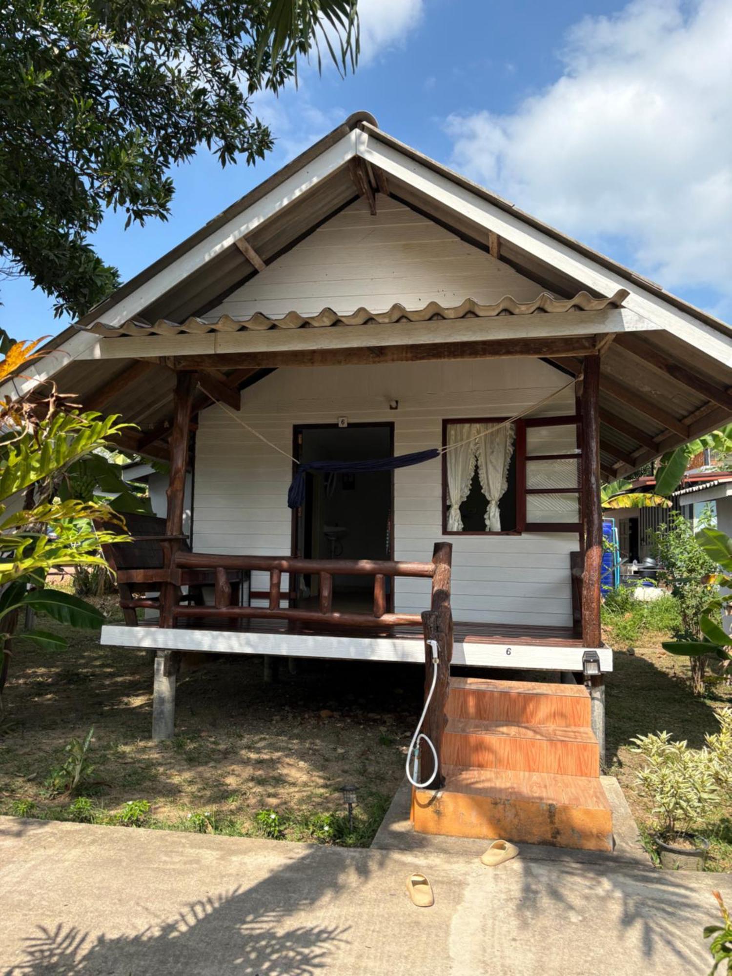 Pyramid Bangalow Ban Laem Sai Exterior photo